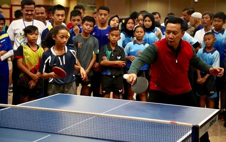 Buka Turnamen Tenis Meja Pelajar Nasional Piala Univeritas Terbuka